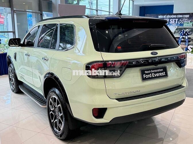 Ford Everest PLA 2022 Trắng 7 chỗ