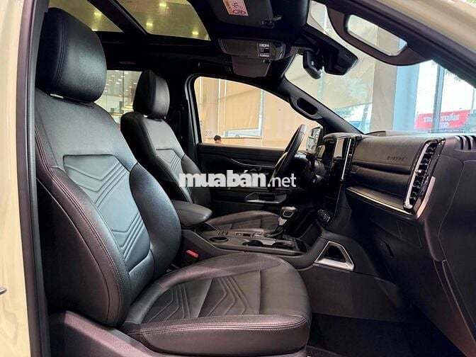 Ford Everest PLA 2022 Trắng 7 chỗ