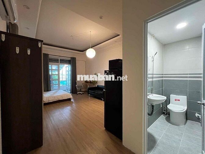 CHO THUÊ CĂN HỘ STUDIO BAN CÔNG NGAY THÀNH THÁI QUẬN 10 GẦN ĐH HUFLIT