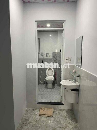 Nhà Gò Vấp 120m2 nhà trống mới sửa