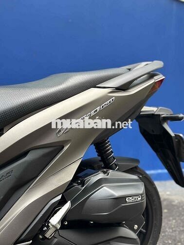 Honda Vario 150 2019 vàng cát