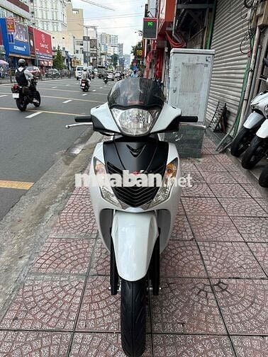 SH 150i 2010 Form Ý Trắng Đen BSTP Chính Chủ