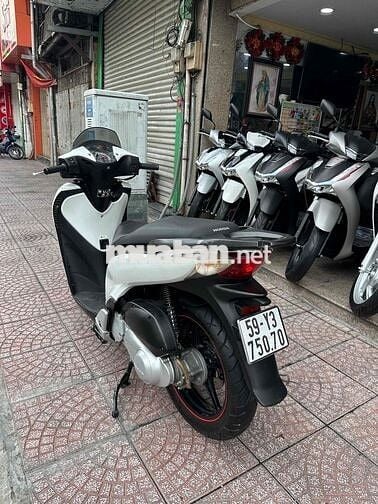 SH 150i 2010 Form Ý Trắng Đen BSTP Chính Chủ