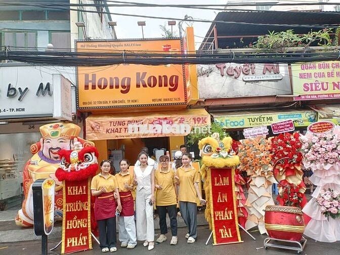 TIỆM TRÀ SỮA HONGKONG 32 TÔN ĐẢN TUYỂN NV BÁN HÀNG