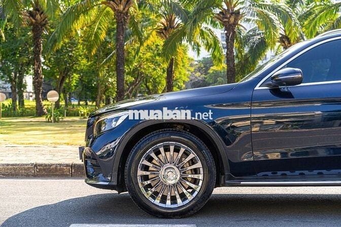 Mercedes GLC300 AMG 2017 Xanh Cavansite