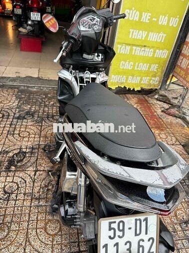Honda Air Blade 2011 Đen bạc Fi phung xăng điện