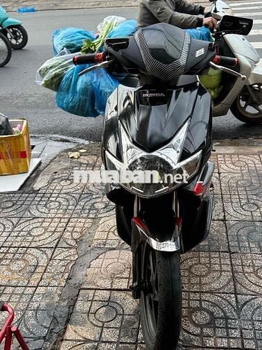 Honda Air Blade 2011 Đen bạc Fi phung xăng điện