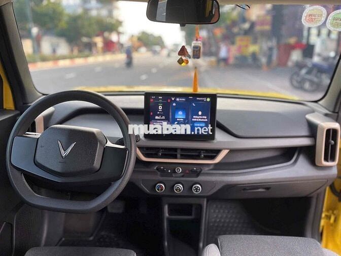 VinFast VF3 2024 Vàng 16.000km
