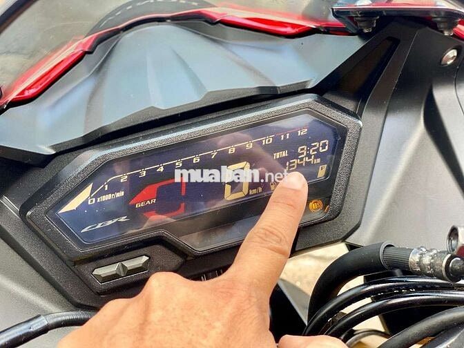 Siêu Cọp CBR 150R lăn bánh 1.300Km như mới