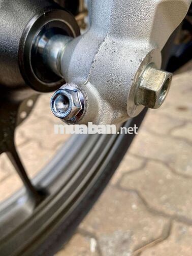 Siêu Cọp CBR 150R lăn bánh 1.300Km như mới