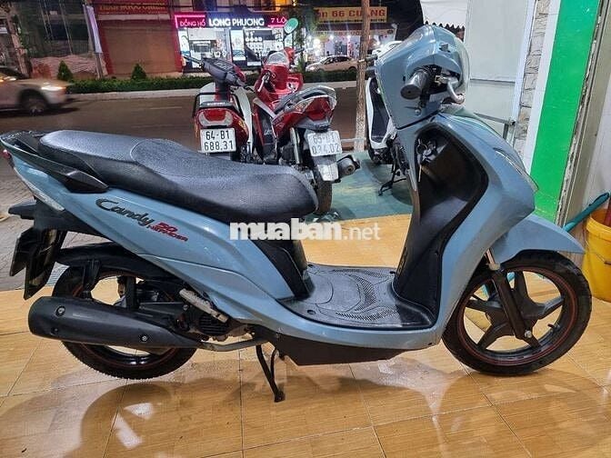 Xe máy điện Kymco Candy 2.0 Xám