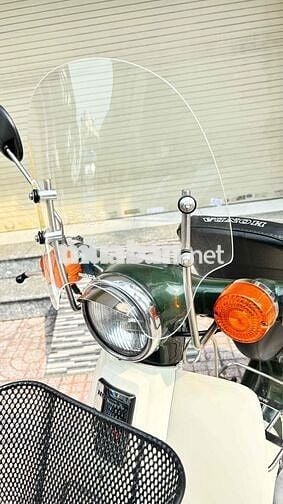 Honda Super Cub 50 Xanh, Kem