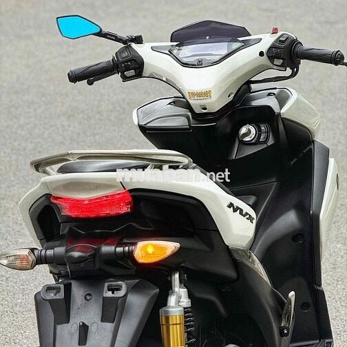 Xe Máy Mạnh Tường - NVX 155 ABS hồ sơ cầm tay