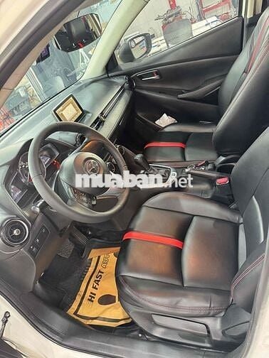 Mazda 2 Sedan 2015 Số tự động Trắng