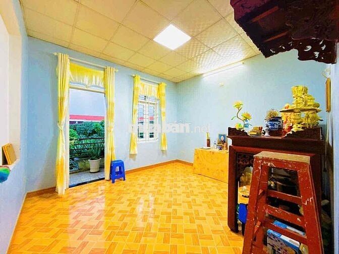 CHO THUÊ MB (2gian nhà) dtsd gần 600m2 - trung tâm P.Trảng Dài- giá:65