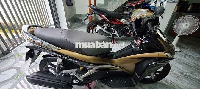 Honda Air Blade 2012 Đen Vàng Đồng