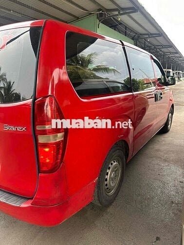 Hyundai Starex 2008 Dầu Số sàn Đỏ