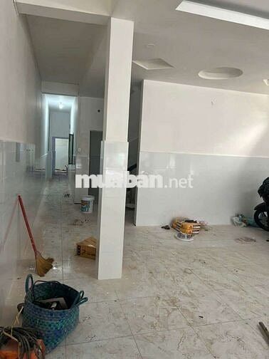 Cần cho thuê nhà  mặt tiền đường NVQ .DT 5 x 30 .1 trệt 1Lầu  giá 30 ỷ