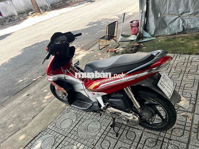 Honda Air Blade Fi phun xăng đt máy êm mạnh