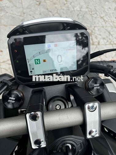 Honda CB650R Xám 4000 km