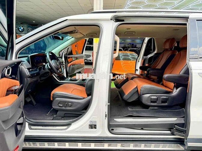Kia Carnival Premium 2.2D 2023 Trắng Tự động