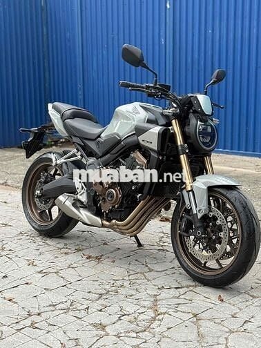 Honda CB650R Xám 4000 km