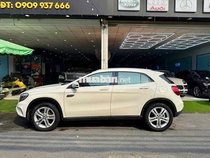 Mercedes-Benz GLA200 2016 Trắng Tự động 7 cấp