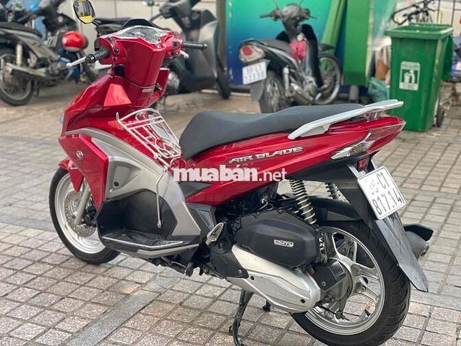 Air Blade 125 2017 trả trc 12tr9 nhận xe bao nợ x
