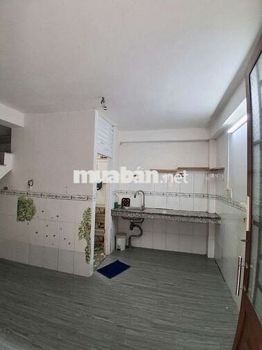 Nhà liền kề Hiệp Thành, gần bệnh viện 512 giường, giá 2.3 triệu/tháng