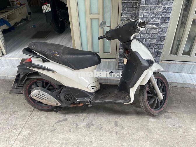 Piaggio Liberty Trắng đề sẹc sec ko nổ