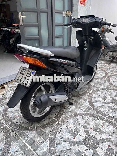 Honda Click màu Đen