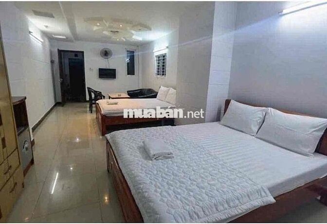 CHO THUÊ KHÁCH SẠN - 6 LẦU- 24 PHÒNG- MẶT TIỀN LŨY BÁN BÍCH- 92TR