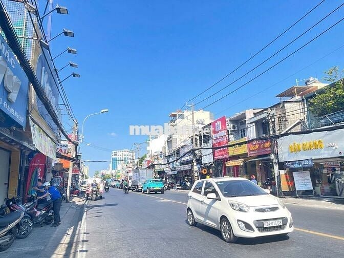 Mặt Tiền Hậu Giang - Gần Ngã Tư Sầm Uất.