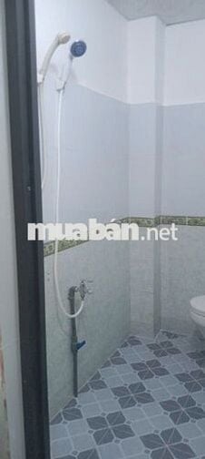 Nhà cho thuê nguyên căn, nhà trống, hẻm ô tô.