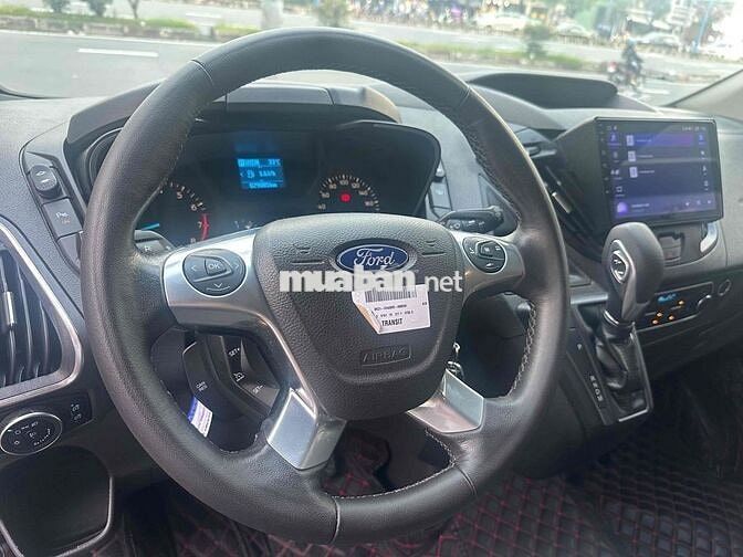 Ford Tourneo Titanium 2019 Bạc 29.000km