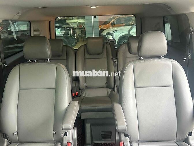 Ford Tourneo Titanium 2019 Bạc 29.000km