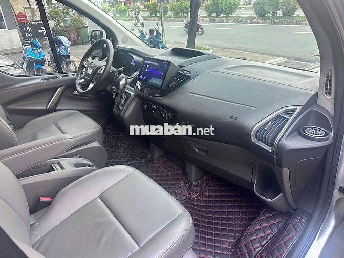 Ford Tourneo Titanium 2019 Bạc 29.000km
