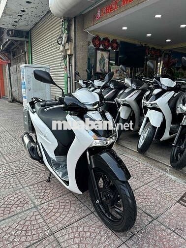 SH 125i 4Val Smartkey 2020 Trắng BSTP Bao Sang Tên