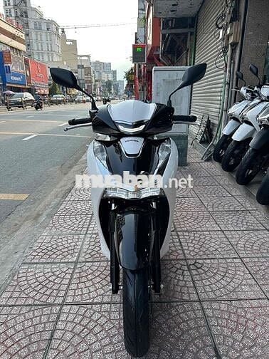 SH 125i 4Val Smartkey 2020 Trắng BSTP Bao Sang Tên