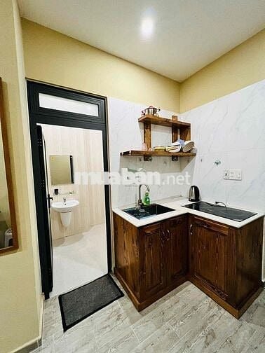 CHO THUÊ CĂN HỘ STUDIO FULL NỘI THẤT NGÃ 5 ĐẠI HỌC GIÁ 4,5 TRIỆU/THÁNG