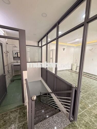 Cho Thuê nhà Phường Tân Sơn Nhì 5 x 6 M Đúc 2,5 Lầu : 2 PN , 2 Wc 