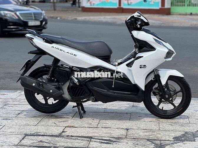 Honda AirBlade 125 2022 Trắng Đen