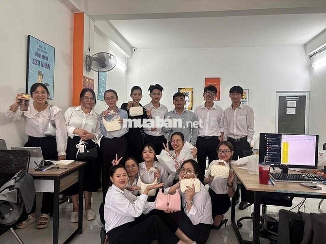 Bổ sung gấp CSKH, NVKD lương 9TR, TN kh giới hạn