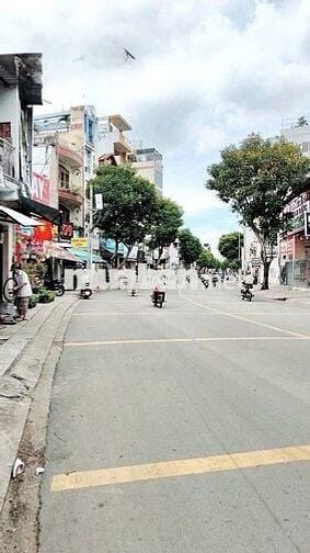 CHo Thuê MT Vườn Lài 5 X 16 M Đúc 3 Lầu : 4 PN , 4 Wc. Vị trí cực đẹp 