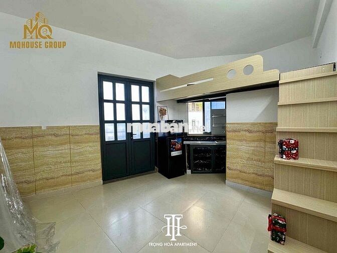 HUTECH, UEF ĐI BỘ ĐI HỌC - DUPLEX MỚI XÂY THANG MÁY - FULL NỘI THẤT