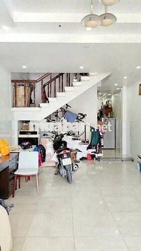 CHo Thuê MT Vườn Lài 5 X 16 M Đúc 3 Lầu : 4 PN , 4 Wc. Vị trí cực đẹp 
