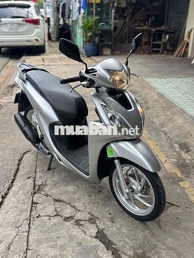 Honda Vision 2024 Cao Cấp màu Bạc
