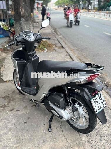 Honda Vision 2024 Cao Cấp màu Bạc