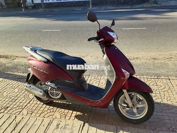 Honda Lead Thái Lan màu Đỏ