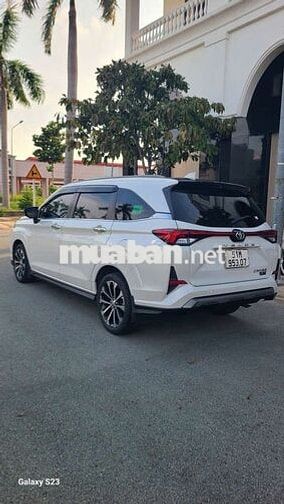 Toyota Veloz Cross Top 2022 Trắng Tự động 7 chỗ